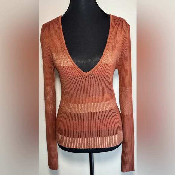 Lulus Sweaters - Lulus Striped V-Neck Ribbed Knit Sweater Large